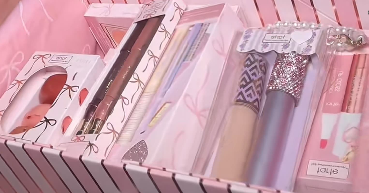 Tarte — Win 2026 Holiday Collection Prize Pack