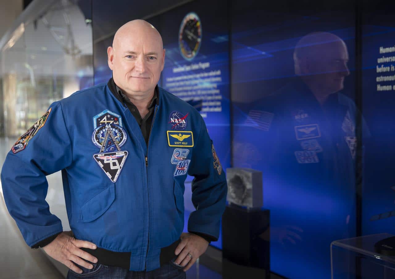 NASA — Free Autographed Astronaut Photo