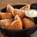 bob evans cinna biscuits