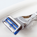 FREE Gillette Venus Beach Blue Razor gillette skinguard razor