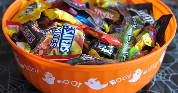 Walgreens: Buy 1 Get 1 FREE Halloween Candy | FreebieRadar.com